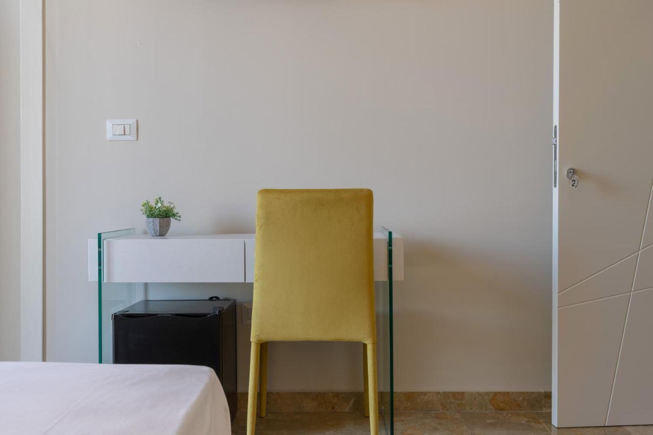 Bed and Breakfast Il Sovrano Aeroporto di Catania Fontana Rossa Esterno foto